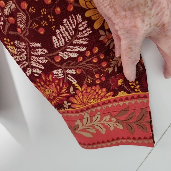 Appleseed's Women's Limited Edition Floral Country Weekend Border Blouse - PM - Picture 4 of 8